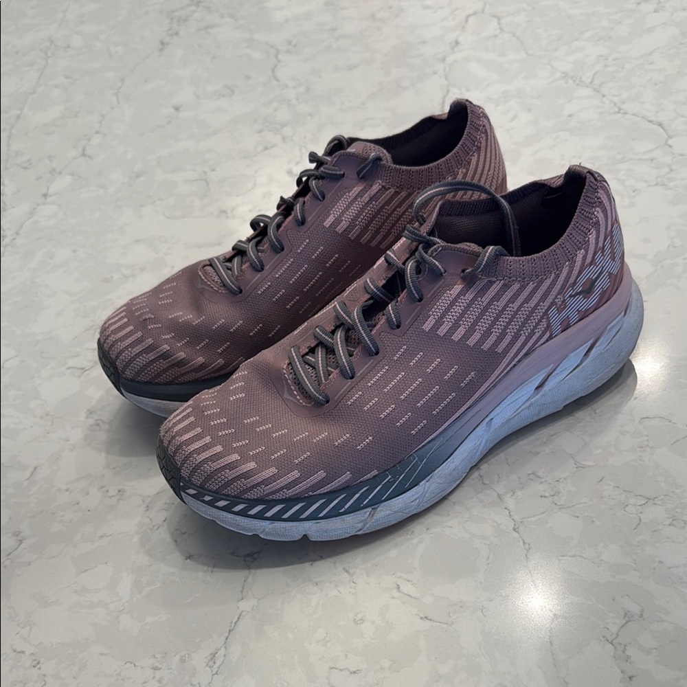 Women’s Athletic Shoes